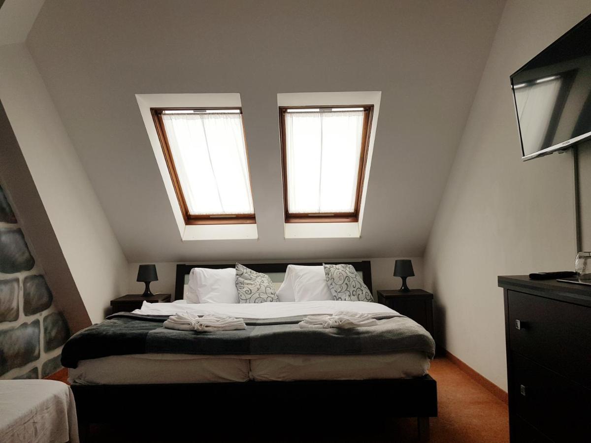 Hotel Camelot Tisá المظهر الخارجي الصورة