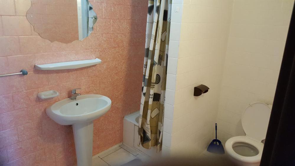 Hotel Camelot Tisá المظهر الخارجي الصورة